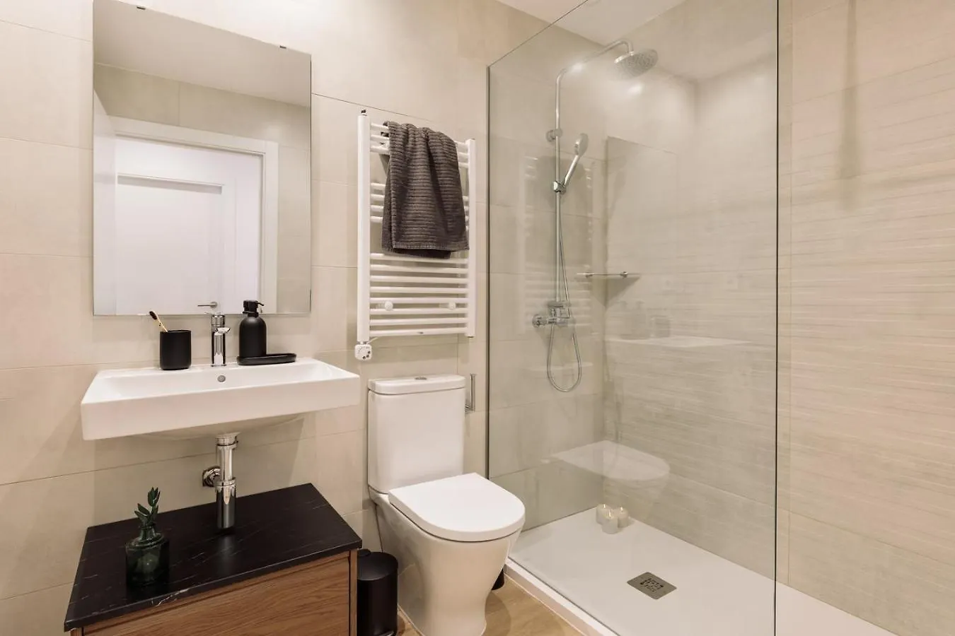 Kline - 2 Bedrooms And Terrace In Sant Antoni Barcelona Apartmán